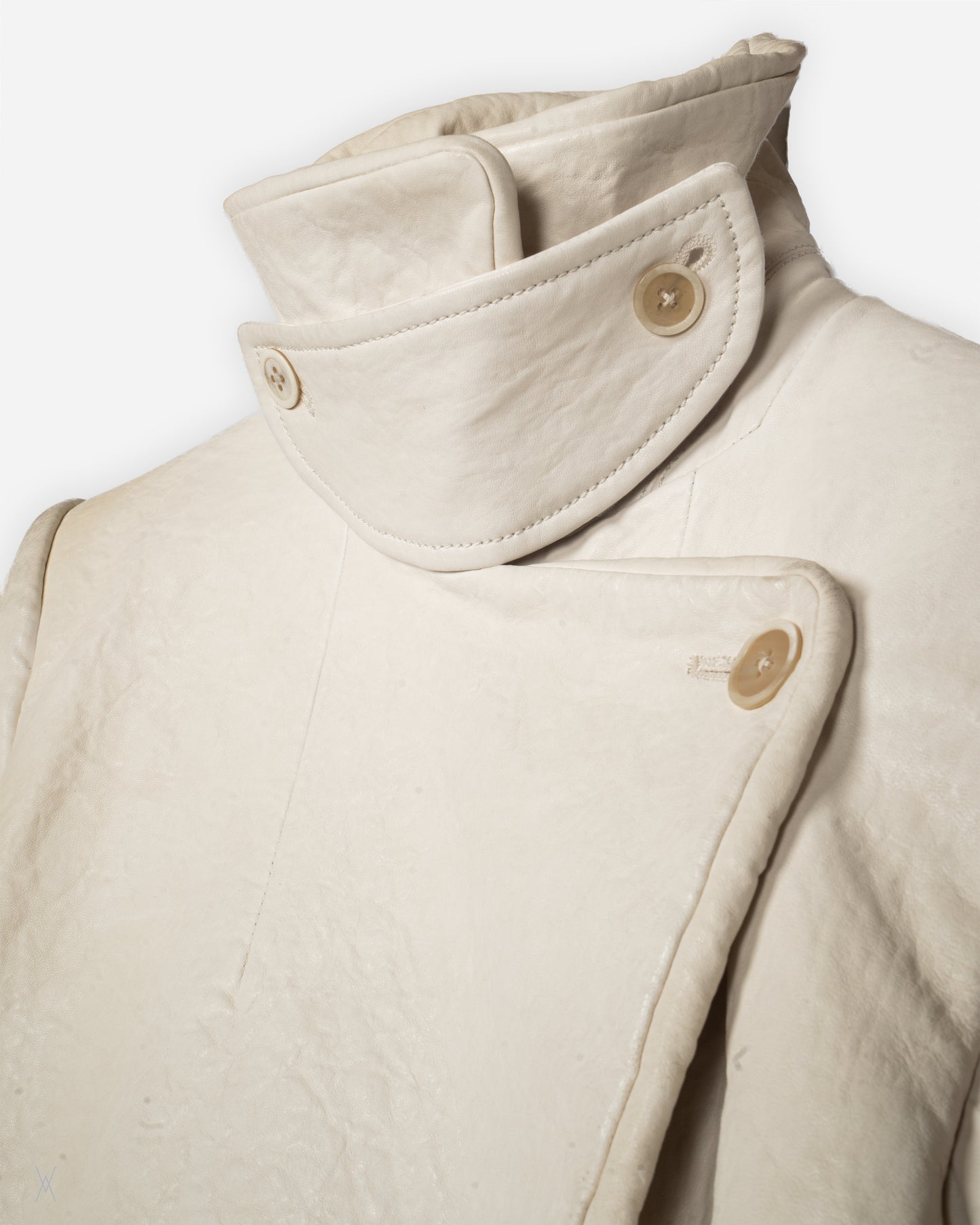 Cropped leather jacket