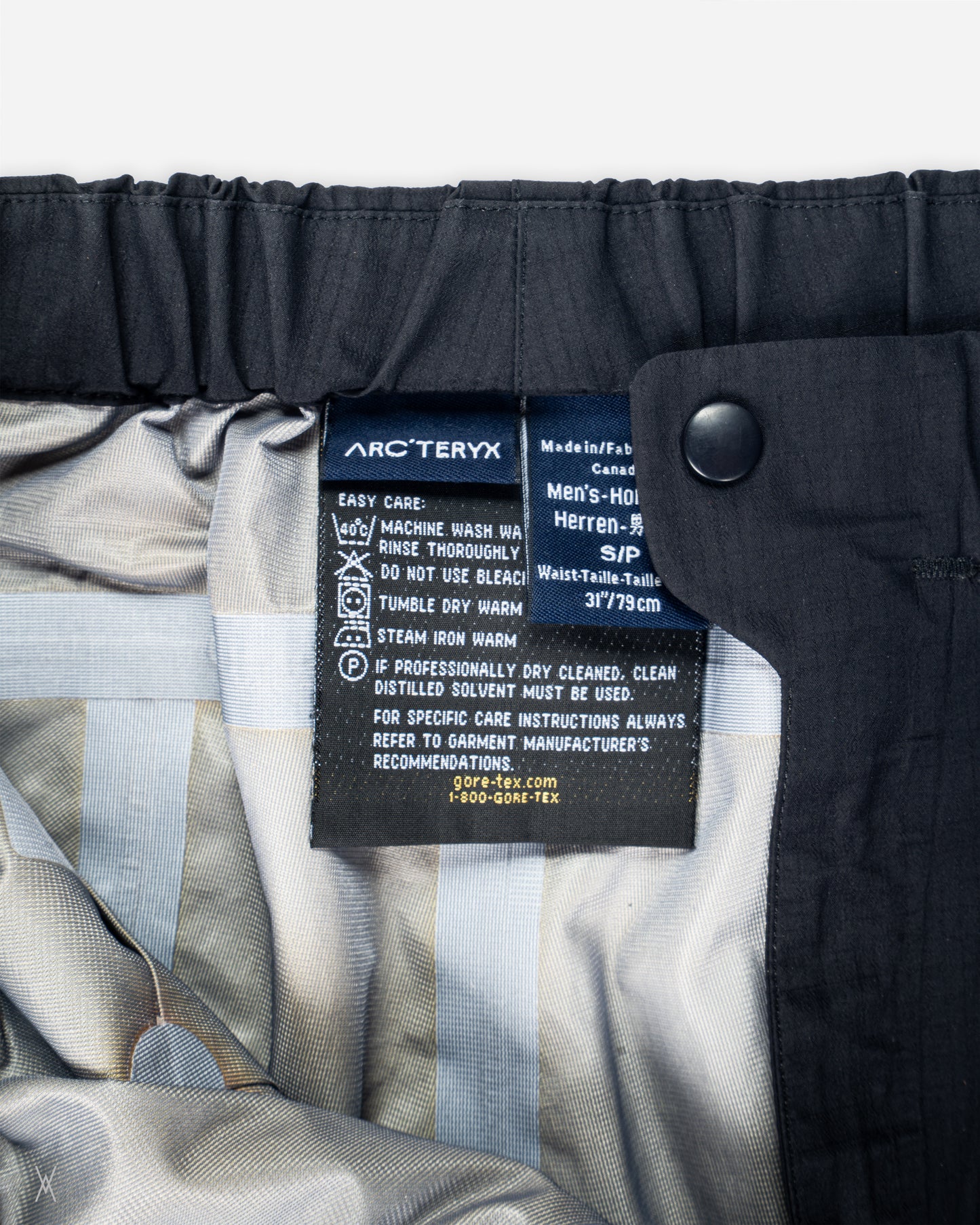 Vintage waterproof technical pants