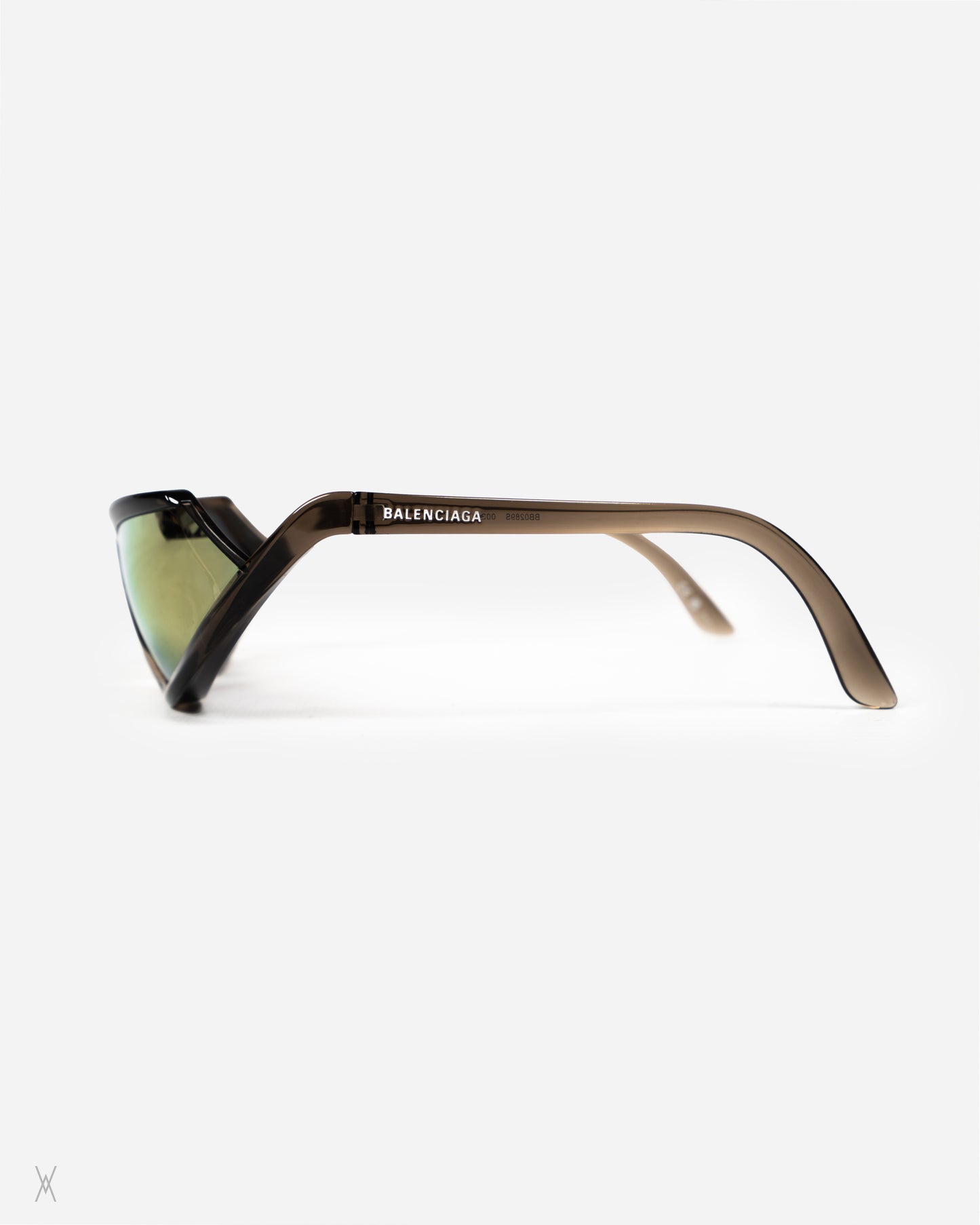 Cat-eye sunglasses