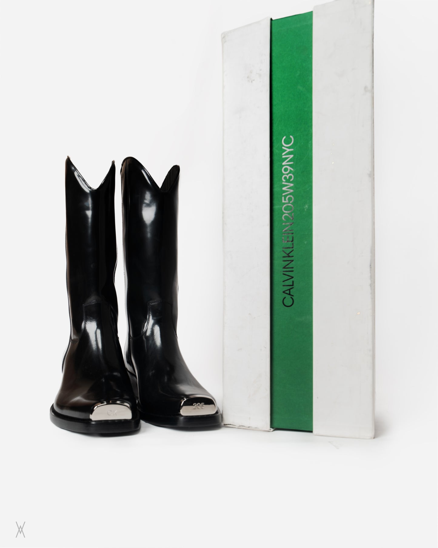 Steel toe leather boots