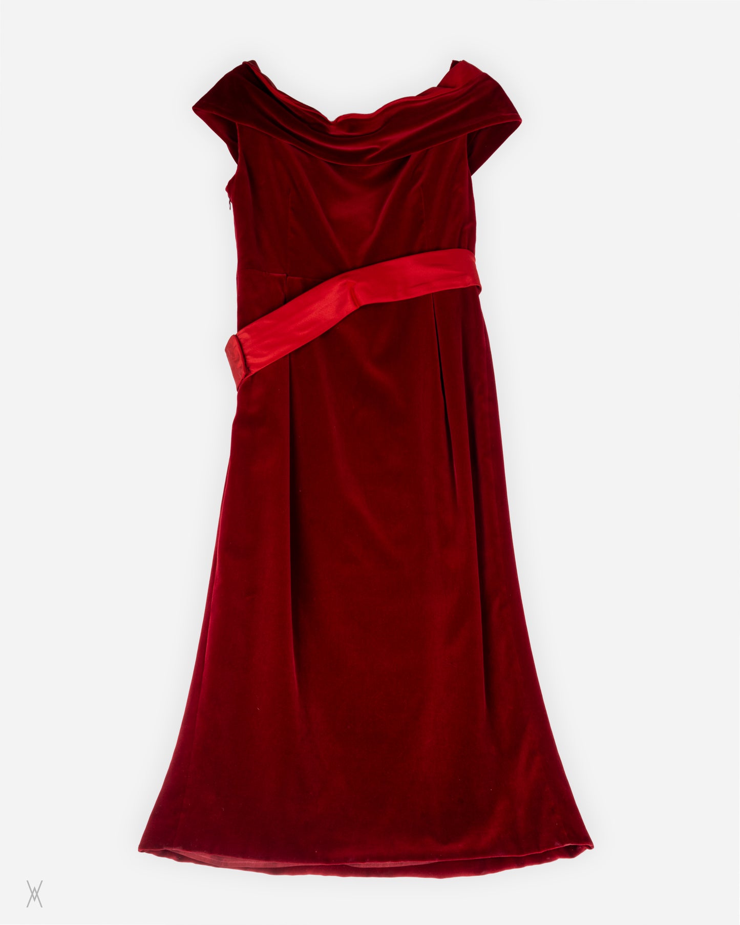 Red long dress (2006)