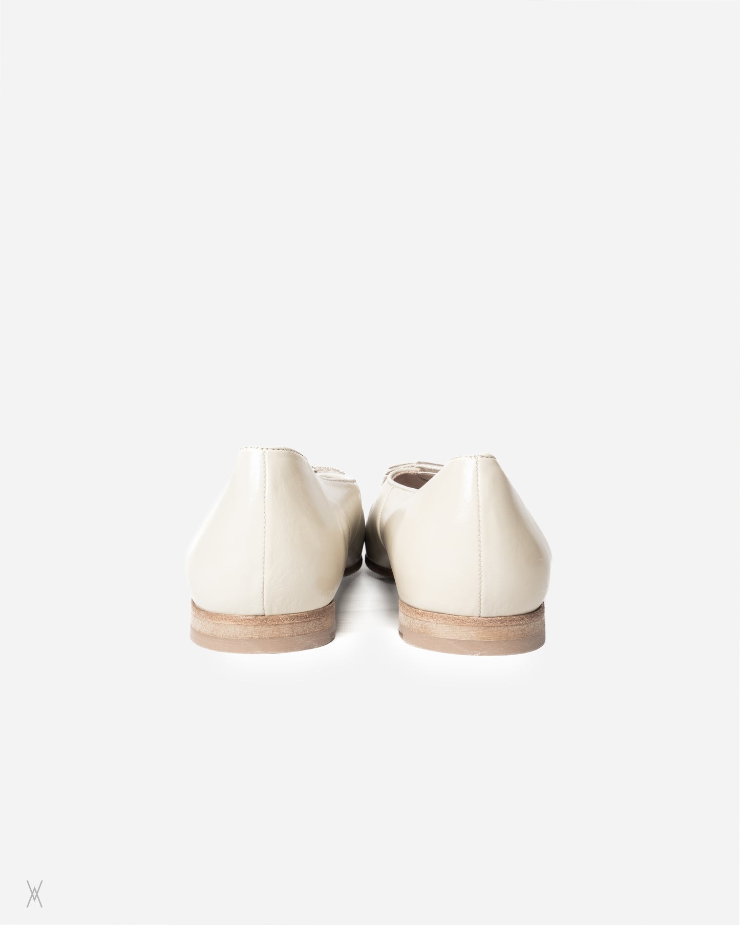 Ceremonial slip-on shoes