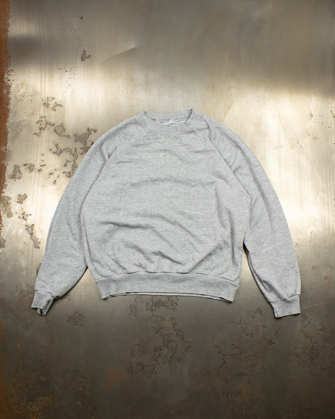 Raglan crewneck